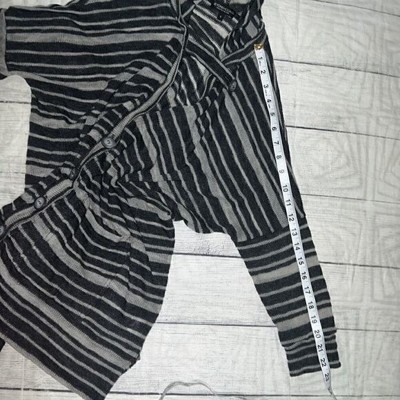 Beyond Yoga Striped Button Front Hooded Cardigan Pockets Oversized sz S Small - Picture 7 of 8